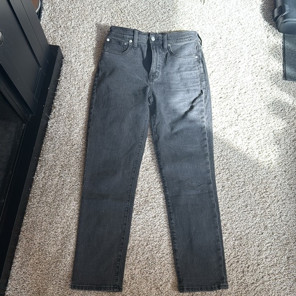 Madewell The Perfect Vintage Jean in Washed Black - Picture 10 of 16